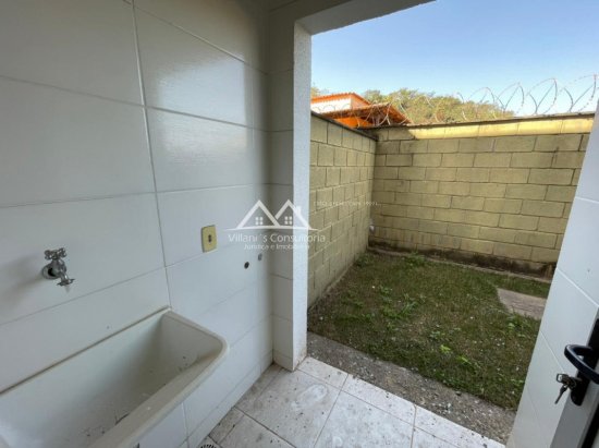 casa-geminada-venda-bandeirinhas-396890
