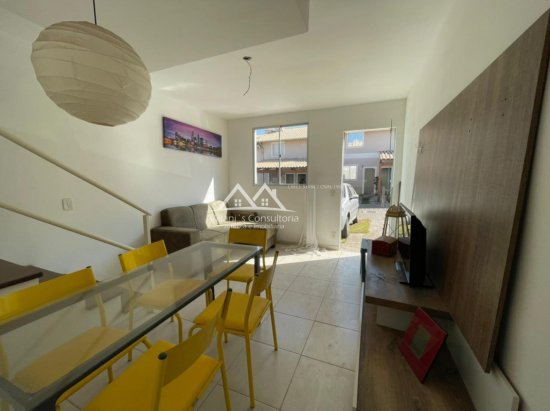 casa-geminada-venda-bandeirinhas-396894